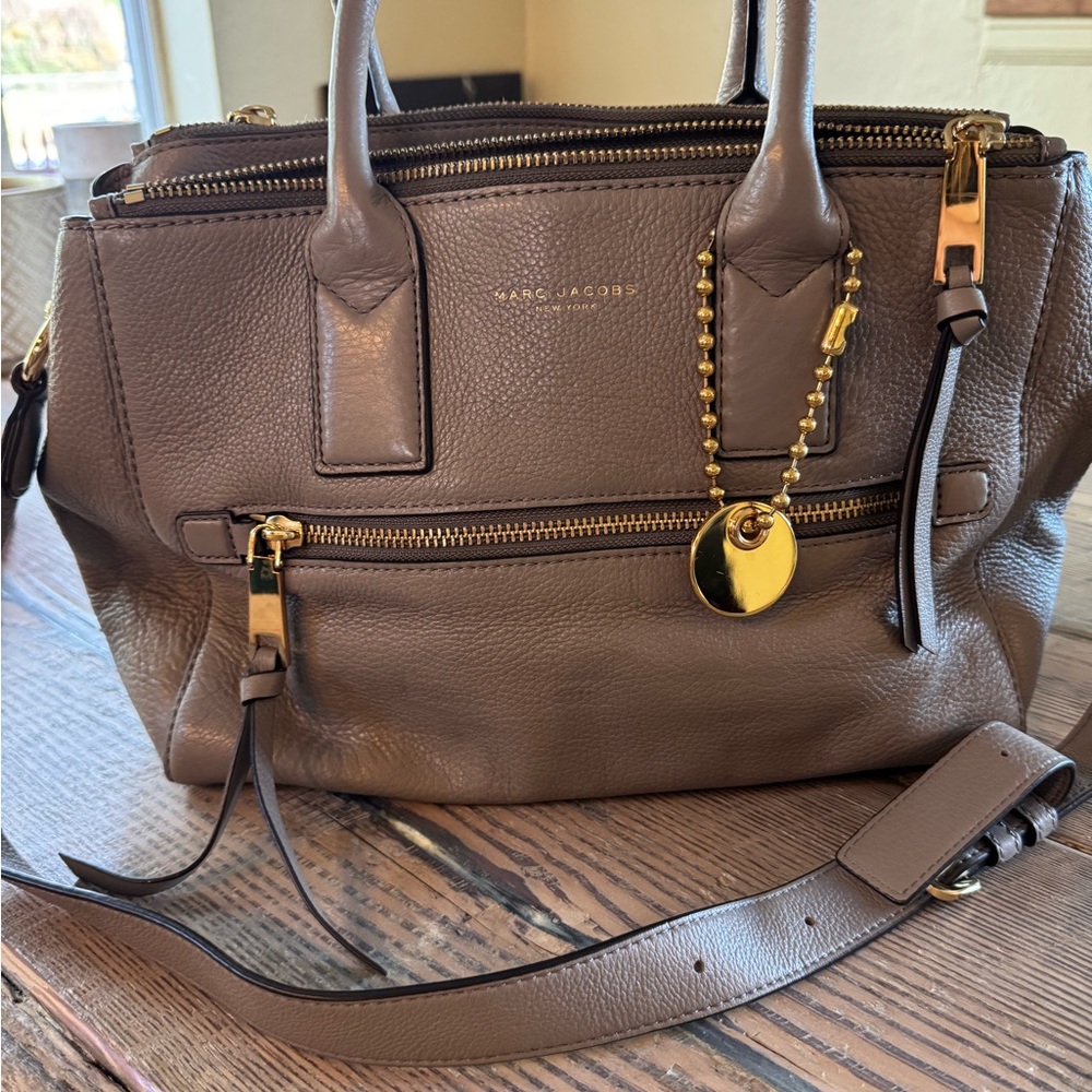Marc Jacobs Grey Leather Purse